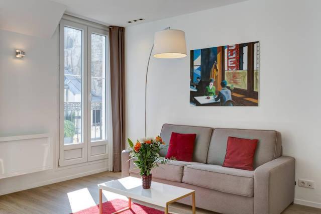 Champs Elysees Appartement
